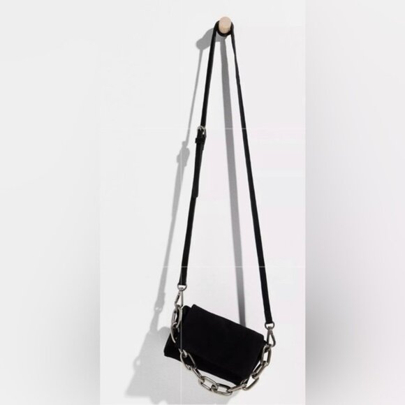 Free People Charlie Chain Crossbody NWOT Black with Gunmetal Chain - Picture 1 of 8